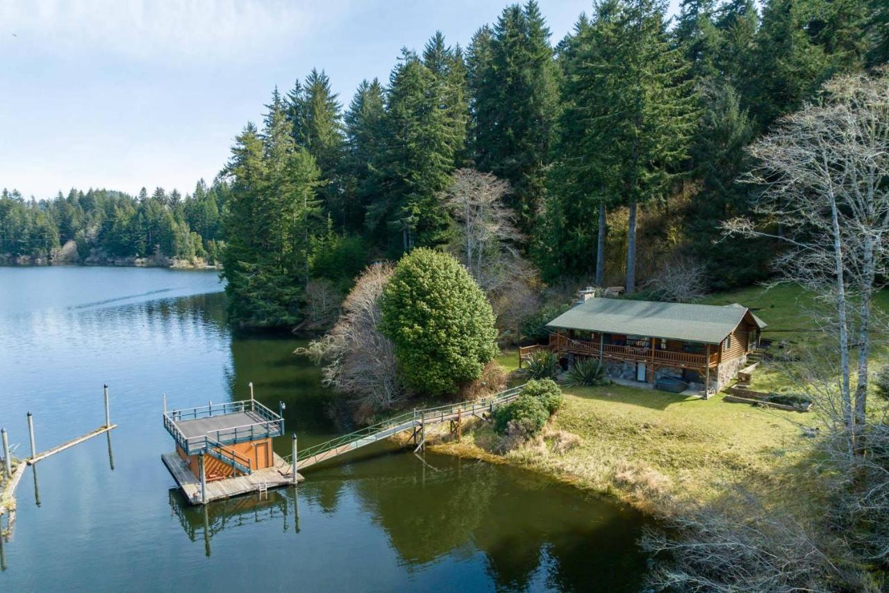 The Lake Cabin Lakeside  Kültér fotó